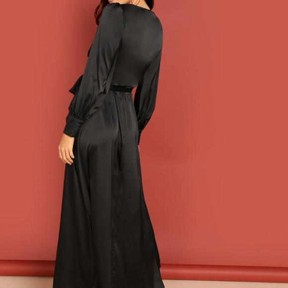 New silky wrap cuffed lingerie robe black - Picture 2 of 3